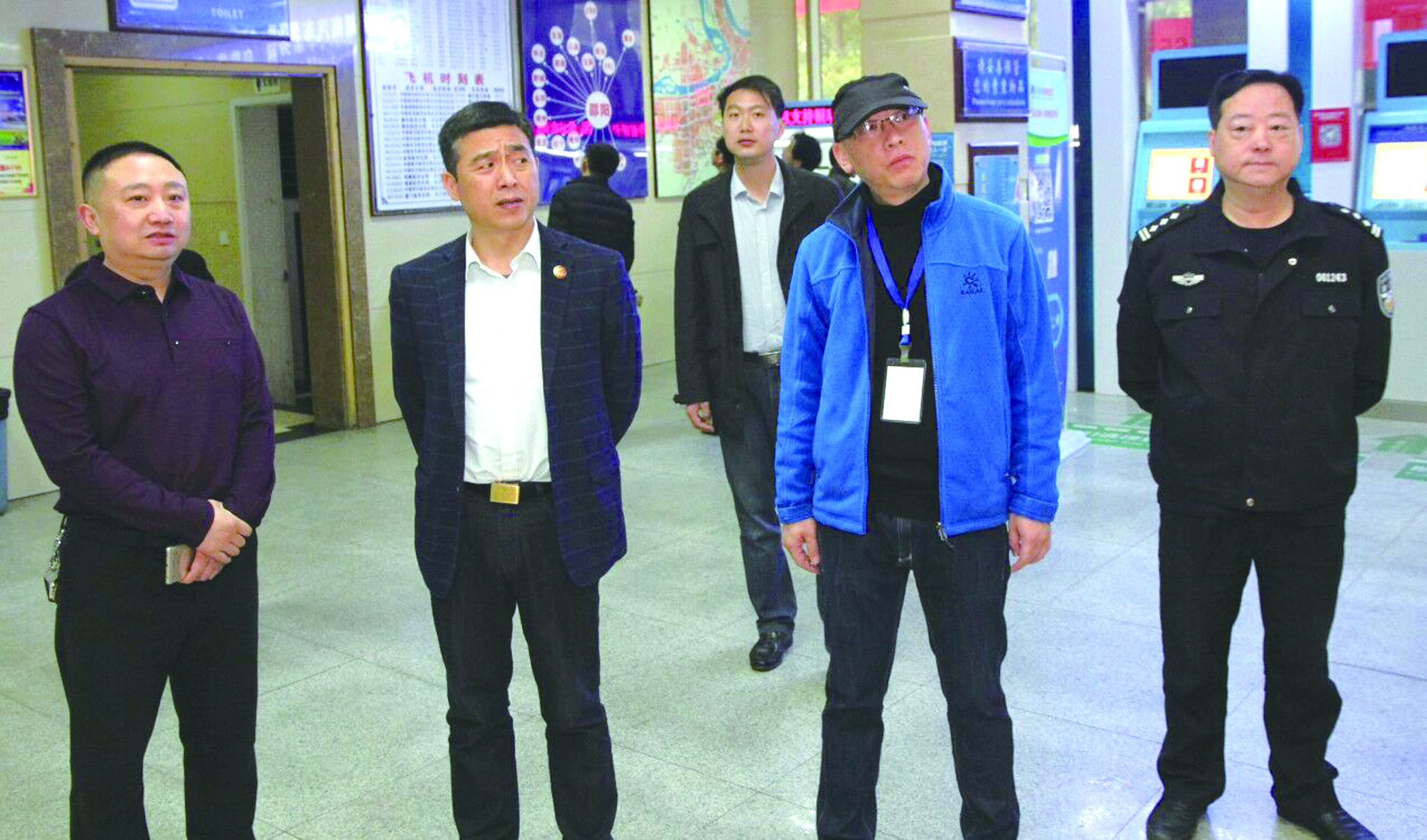 3月16日上午，以省委保衛(wèi)處處長尹年春為組長的反恐安全檢查組到市汽車北站開展反恐安全檢查