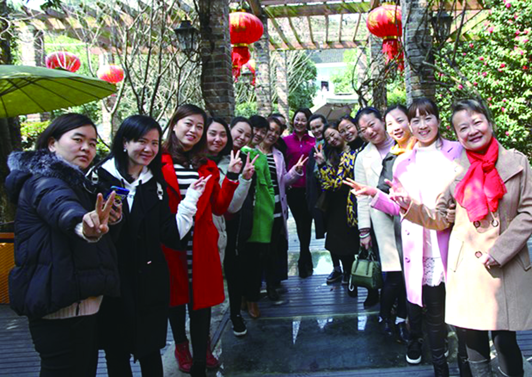 3月8日，集團公司機關(guān)組織慶?！叭恕眿D女節(jié)活動